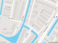 Ambulance met grote spoed naar de Kuiperij in Barendrecht