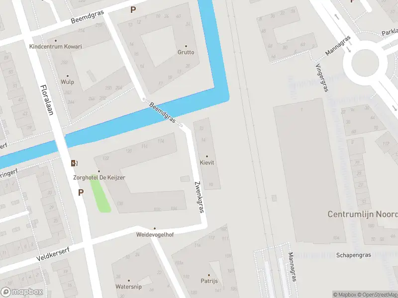 Ambulance met grote spoed naar de Zwenkgras in Pijnacker