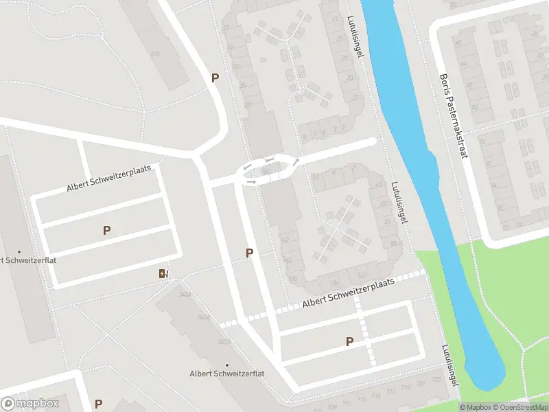 Ambulance met grote spoed naar de Albert Schweitzerplaats in Rotterdam