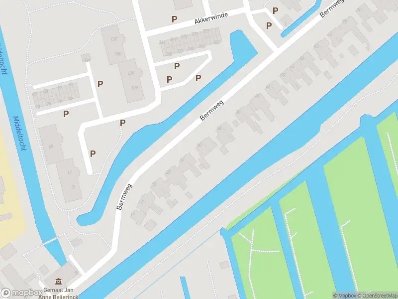 Ambulance met gepaste spoed naar de Bermweg in Capelle aan den IJssel