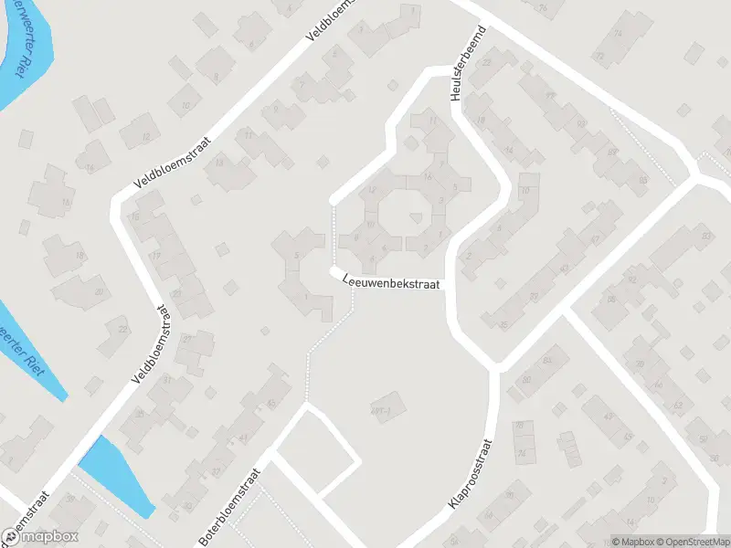 Ambulance met grote spoed naar de Leeuwenbekstraat in Weert