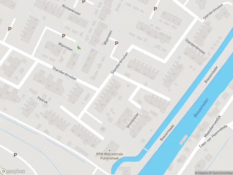 Ambulance met grote spoed naar de Standerdmolen in Puttershoek