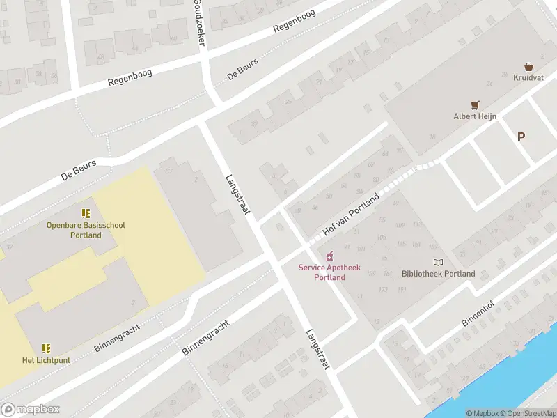 Ambulance met grote spoed naar de Langstraat in Rhoon