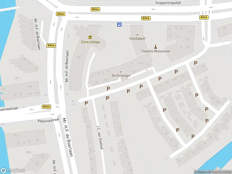 Brandweer met gepaste spoed naar de Verlengde Kazernestraat in Deventer vanwege een liftopsluiting