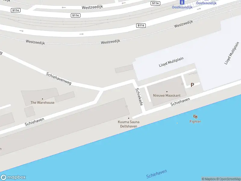 Ambulance met grote spoed naar de Westkousdijk in Rotterdam