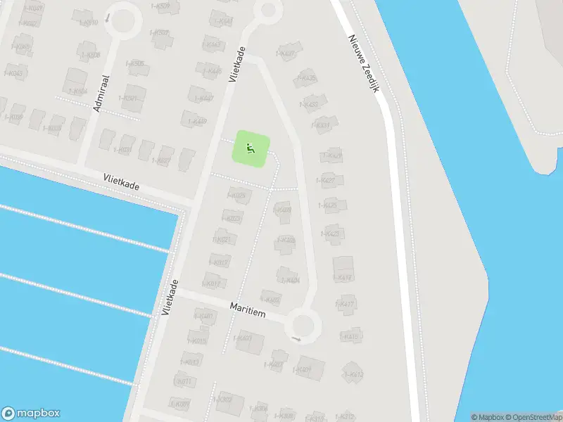 Ambulance met grote spoed naar de Nieuwe Zeedijk in Hellevoetsluis
