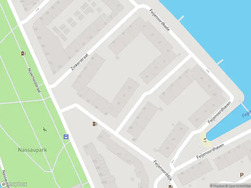 Ambulance met grote spoed naar de Brautigamstraat in Rotterdam