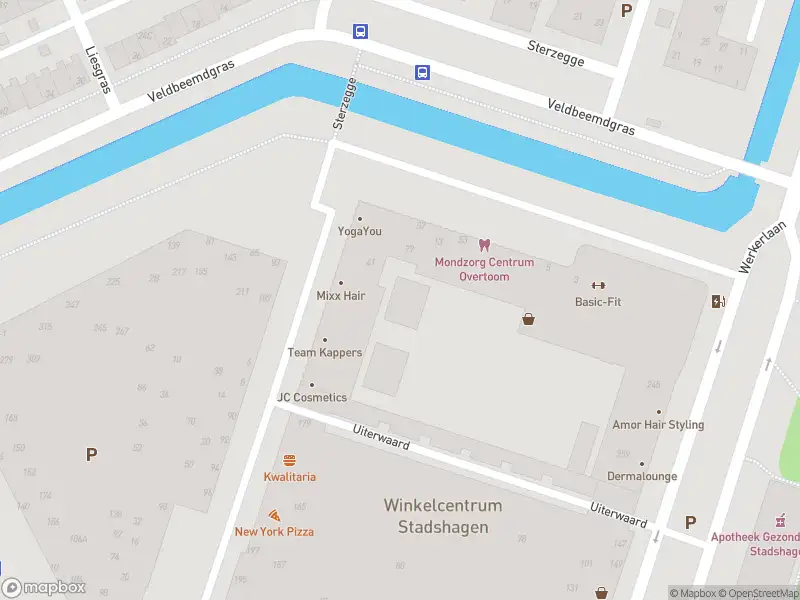 Brandweer met grote spoed naar de Overtoom in Zwolle vanwege gebouwbrand