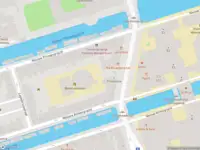 Ambulance met grote spoed naar de Korte Lepelstraat in Amsterdam