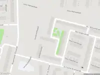 Ambulance met gepaste spoed naar de Nieuwenhuysenstraat in Amsterdam
