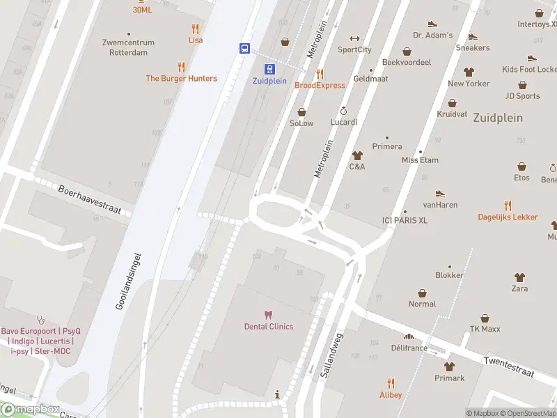 Ambulance naar de Metroplein in Rotterdam