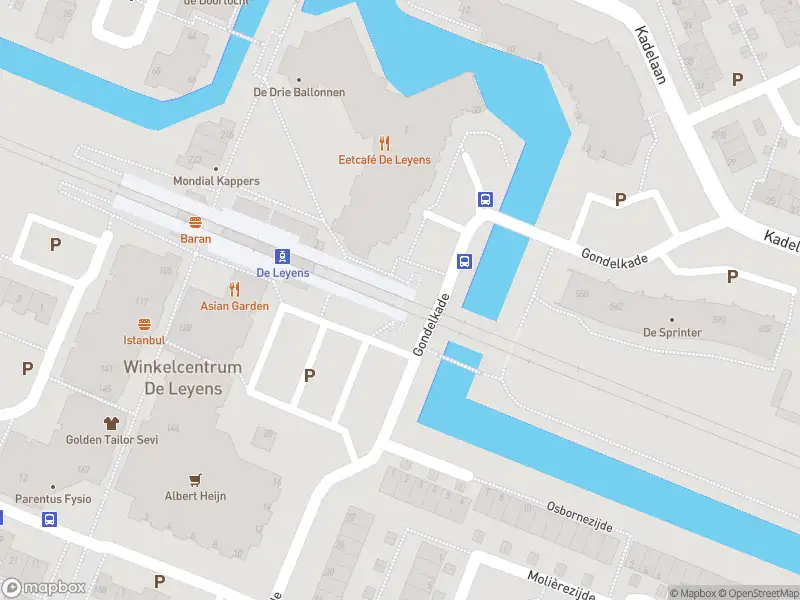 Ambulance met grote spoed naar de Brechtzijde in Zoetermeer