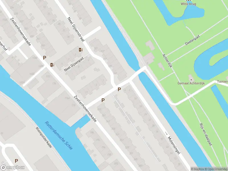Ambulance met grote spoed naar de Neel Gijsenkade in Rotterdam