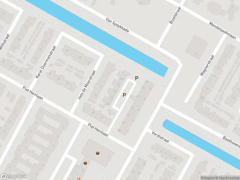 Ambulance met gepaste spoed naar de Offenbachstraat in Castricum