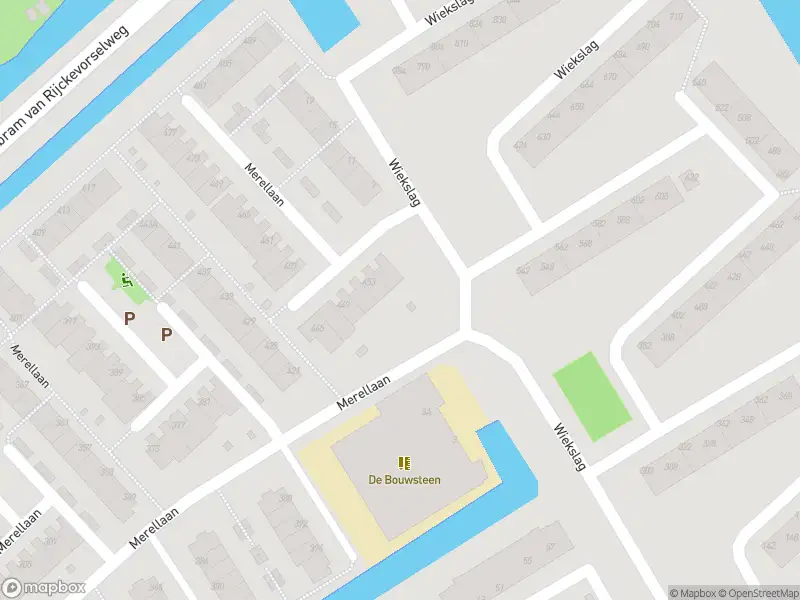 Ambulance met grote spoed naar de Wiekslag in Capelle aan den IJssel