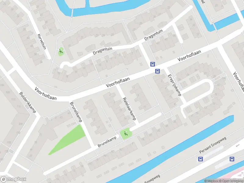 Ambulance met gepaste spoed naar de Ratelaarkamp in Leiderdorp