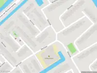 Ambulance met grote spoed naar de Wiekslag in Capelle aan den IJssel