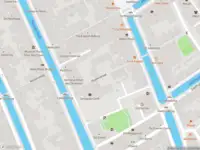 Ambulance met gepaste spoed naar de Huyterstraat in Delft