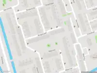 Brandweer met grote spoed naar de Boogschutter in Hoorn vanwege voertuigbrand