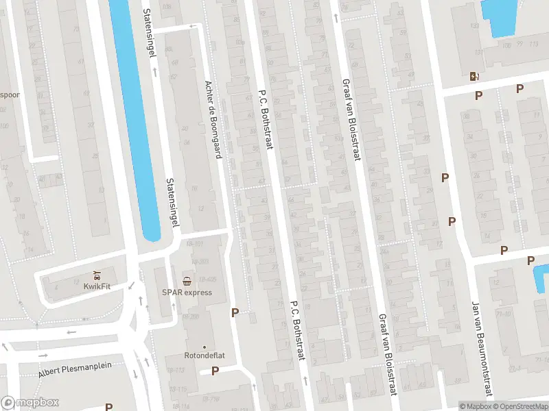 Ambulance met grote spoed naar de Spoorstraat in Gouda