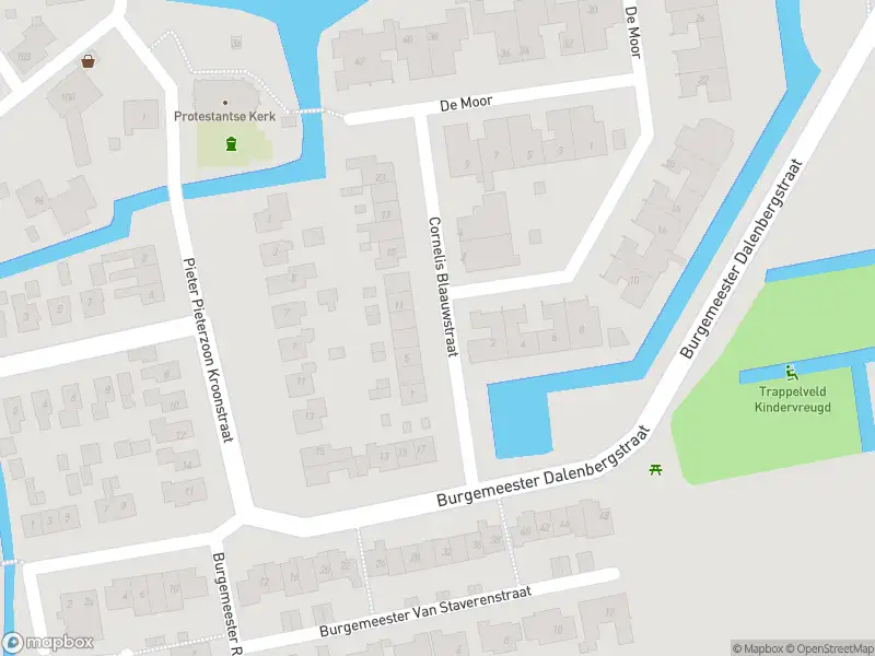 Ambulance met grote spoed naar de Cornelis Blaauwstraat in West-Graftdijk