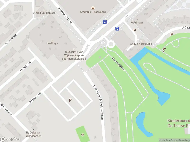 Ambulance met grote spoed naar de Andries van Bronckhorstlaan in Spijkenisse