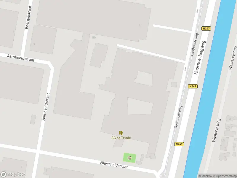 Ambulance met gepaste spoed naar de Oosthuizerweg in Edam