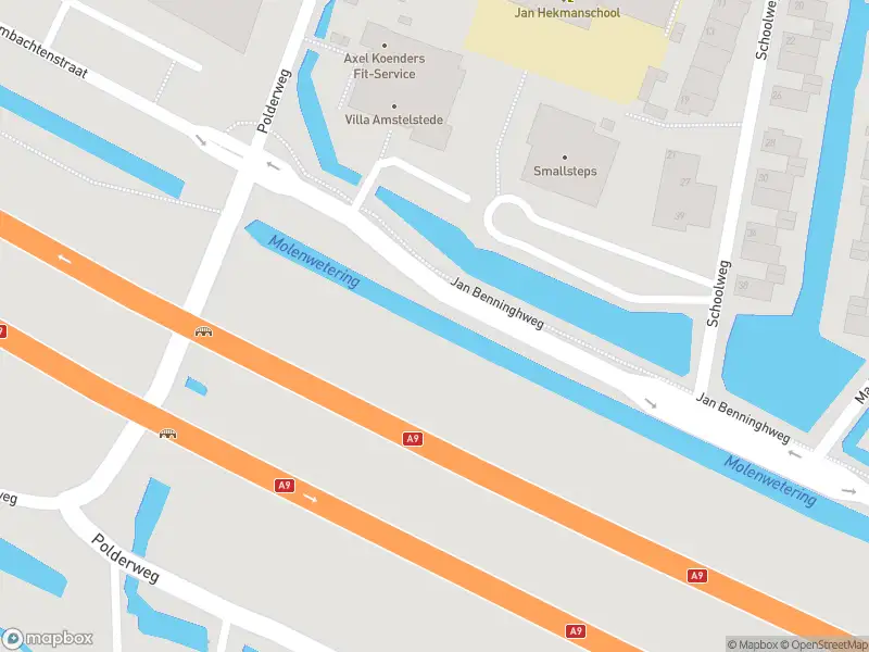 Ambulance met gepaste spoed naar de Polderweg in Ouderkerk aan de Amstel