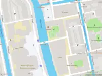 Brandweer met grote spoed naar de Witte Singel in Leiden vanwege personen te water