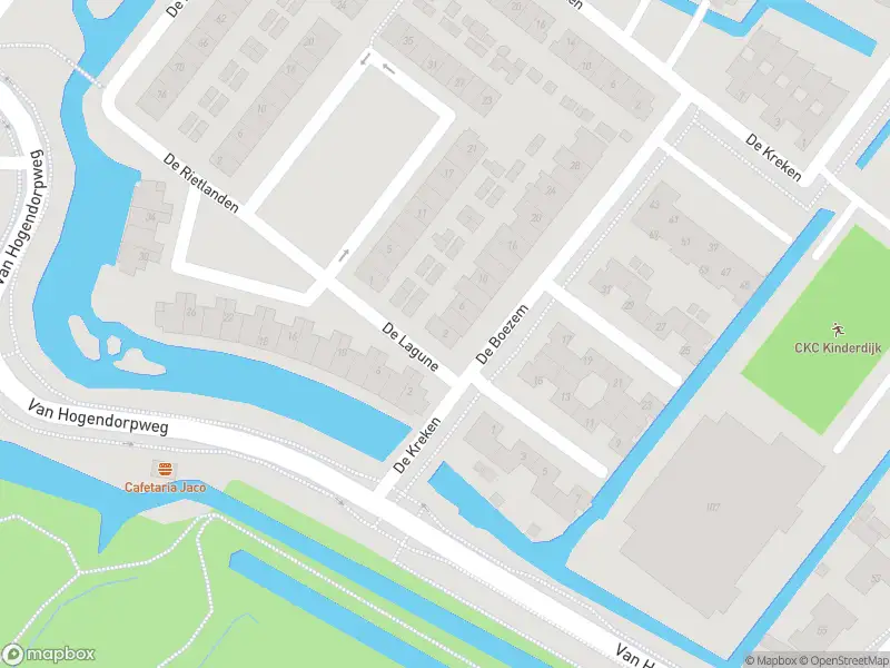 Ambulance met gepaste spoed naar de De Boezem in Alblasserdam