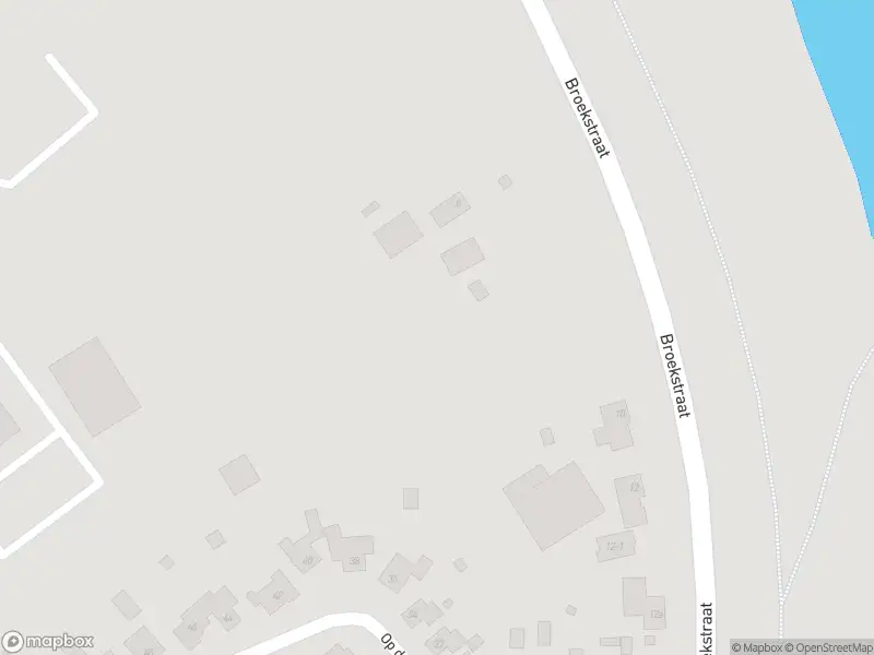 Brandweer en politie met grote spoed naar de Broekstraat in Broekhuizenvorst vanwege waarnemen gaslucht