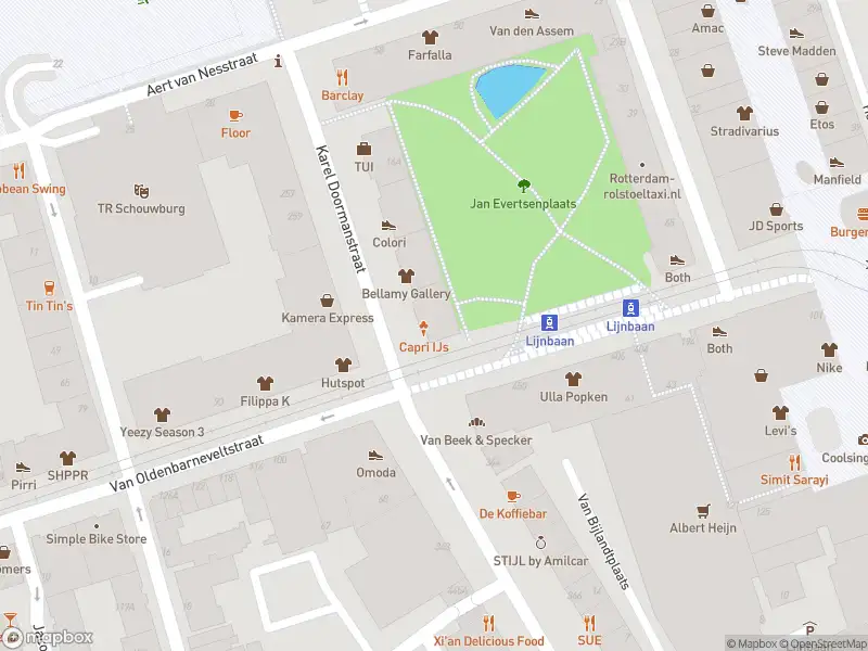 Ambulance met gepaste spoed naar de Jan Evertsenplaats in Rotterdam