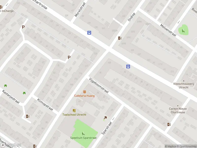 Brandweer met gepaste spoed naar de Laan van Chartroise in Utrecht vanwege stormschade