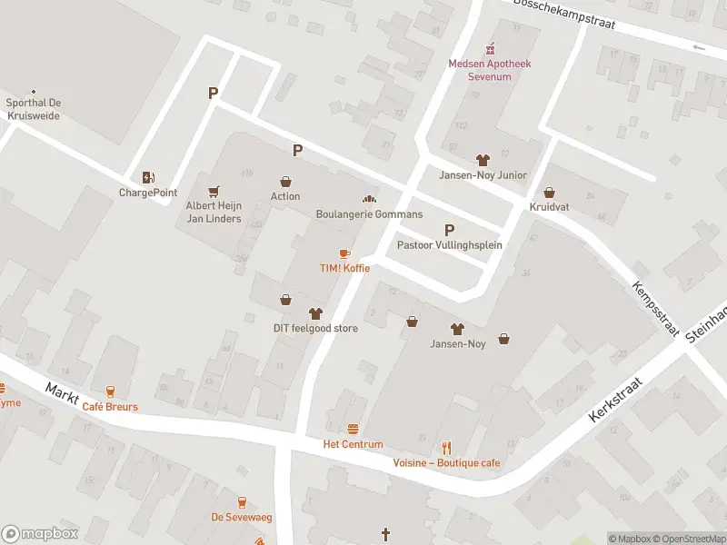 Ambulance met grote spoed naar de Pastoor Vullinghsstraat in Sevenum