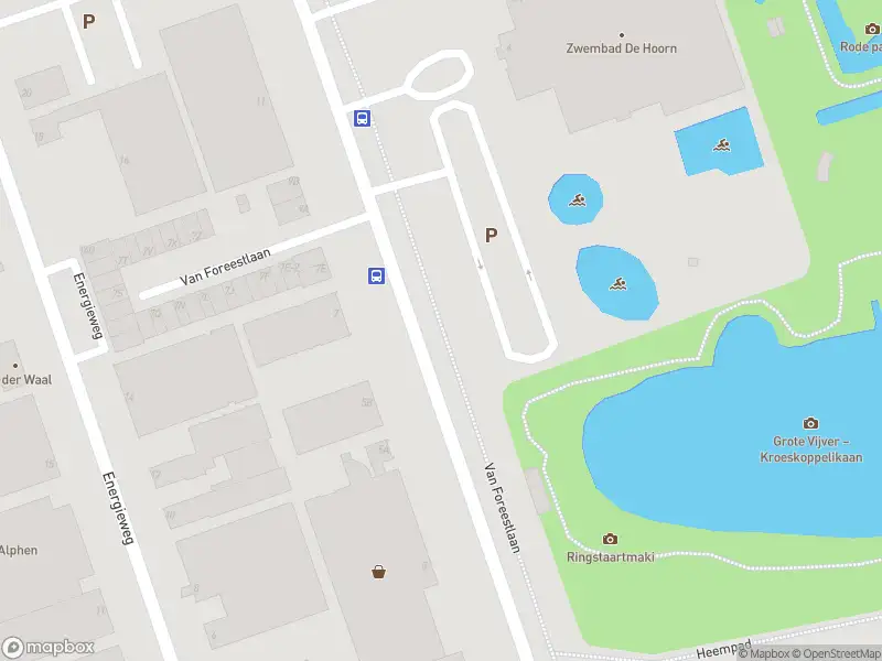 Ambulance met grote spoed naar de Van Foreestlaan in Alphen aan den Rijn