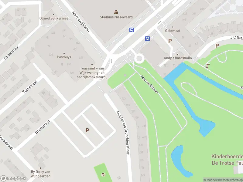 Ambulance met grote spoed naar de Andries van Bronckhorstlaan in Spijkenisse