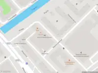 Ambulance met grote spoed naar de Eerste Ringdijkstraat in Amsterdam