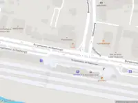 Ambulance met gepaste spoed naar de Stationsplein in Dordrecht