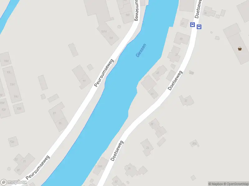 Ambulance met gepaste spoed naar de Doetseweg in Giessenburg