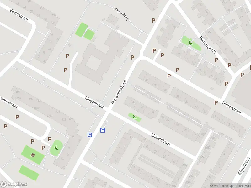 Ambulance met gepaste spoed naar de Merwedestraat in Alkmaar