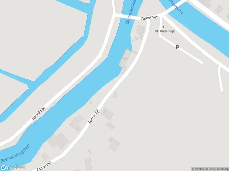 Ambulance met gepaste spoed naar de Zomerdijk in Oudendijk