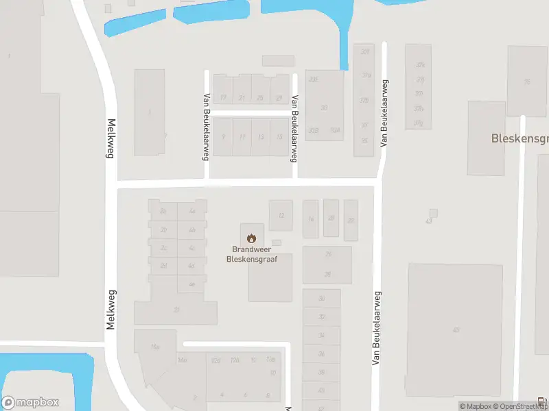 Brandweer naar de Van Beukelaarweg in Bleskensgraaf