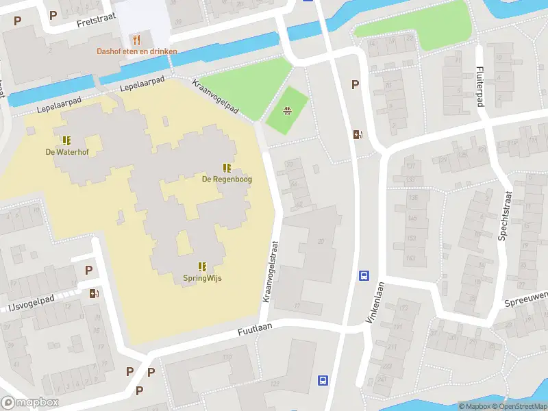 Ambulance met grote spoed naar de Kraanvogelstraat in Delft
