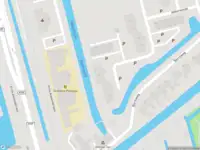 Ambulance met grote spoed naar de Akkerwinde in Capelle aan den IJssel