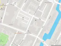 Ambulance met grote spoed naar de Schoolstraat in Dordrecht