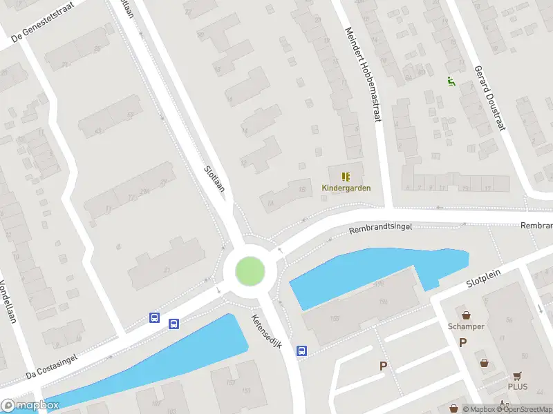 Ambulance met grote spoed naar de Rembrandtsingel in Capelle aan den IJssel