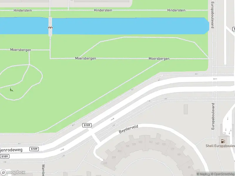 Brandweer met gepaste spoed naar de Van Heenvlietlaan in Amsterdam vanwege wateroverlast