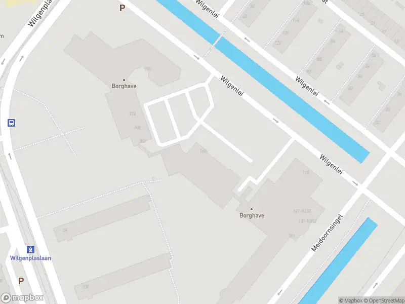 Ambulance met grote spoed naar de Wilgenlei in Rotterdam