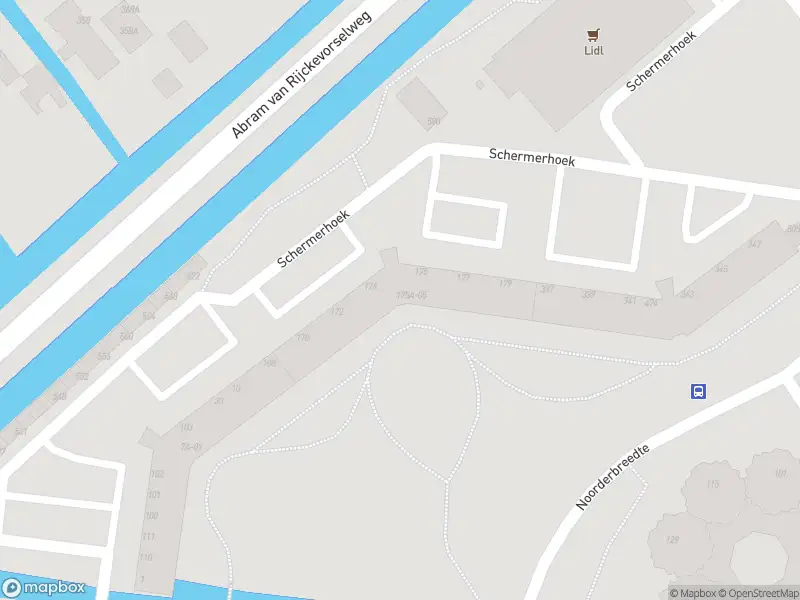 Ambulance met gepaste spoed naar de Schermerhoek in Capelle aan den IJssel