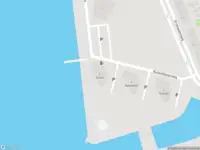 Ambulance met grote spoed naar de Buitenbassinweg in Rotterdam